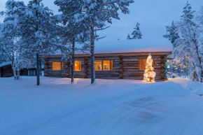 Kuukkeli Log Houses Villa Aurora 